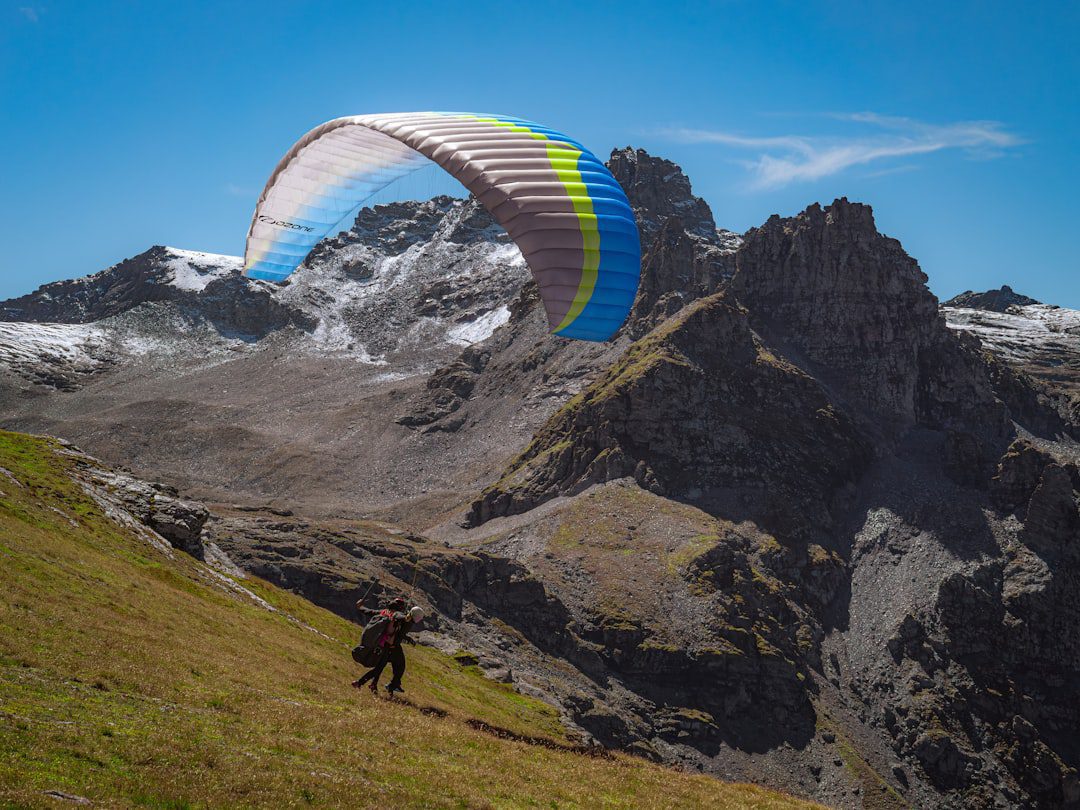 Golazo de Marketing: Lecciones de Arabia Saudí para Emprendedores Peruanos